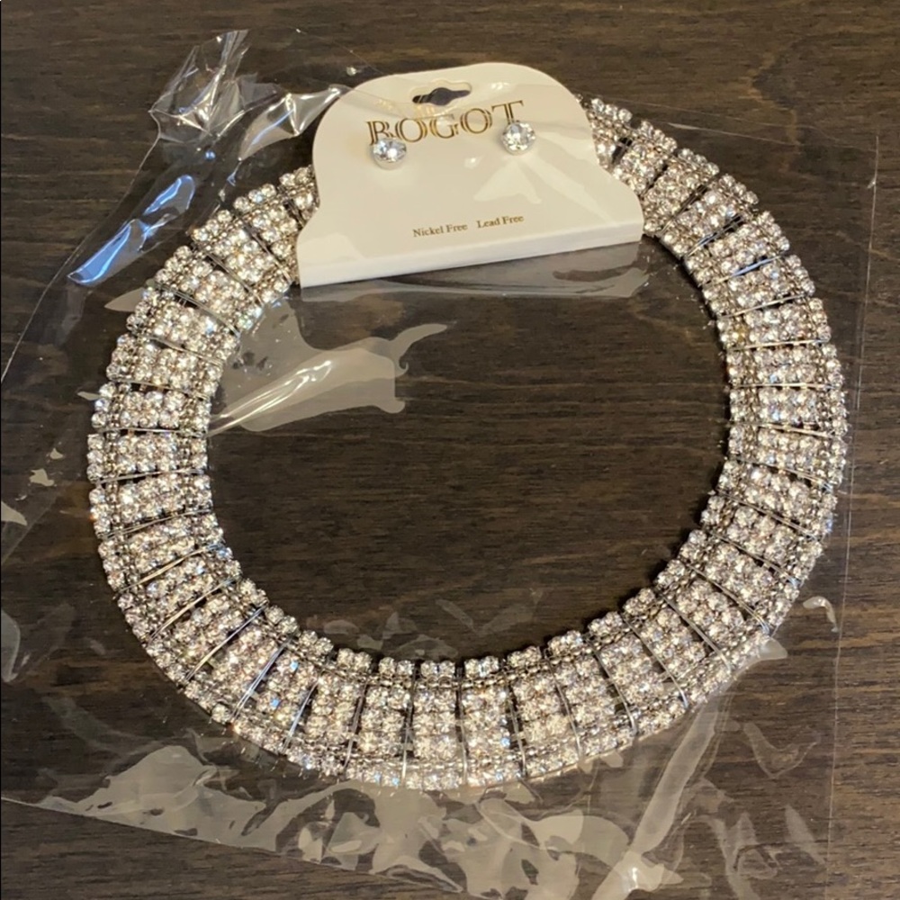 Bridesmaid jewelry